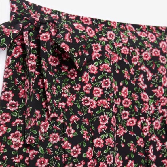 70 NWT 365.00 THE KOOPLES FOR GET ME NOT SILK SKIRT MEDIUM - Picture 4 of 4